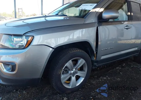 2015 Jeep Compass High Altitude Edition из США, поврежденный, VIN 1C4NJCEA7FD263870